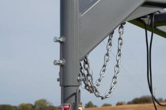 safety chains on trailer hitch